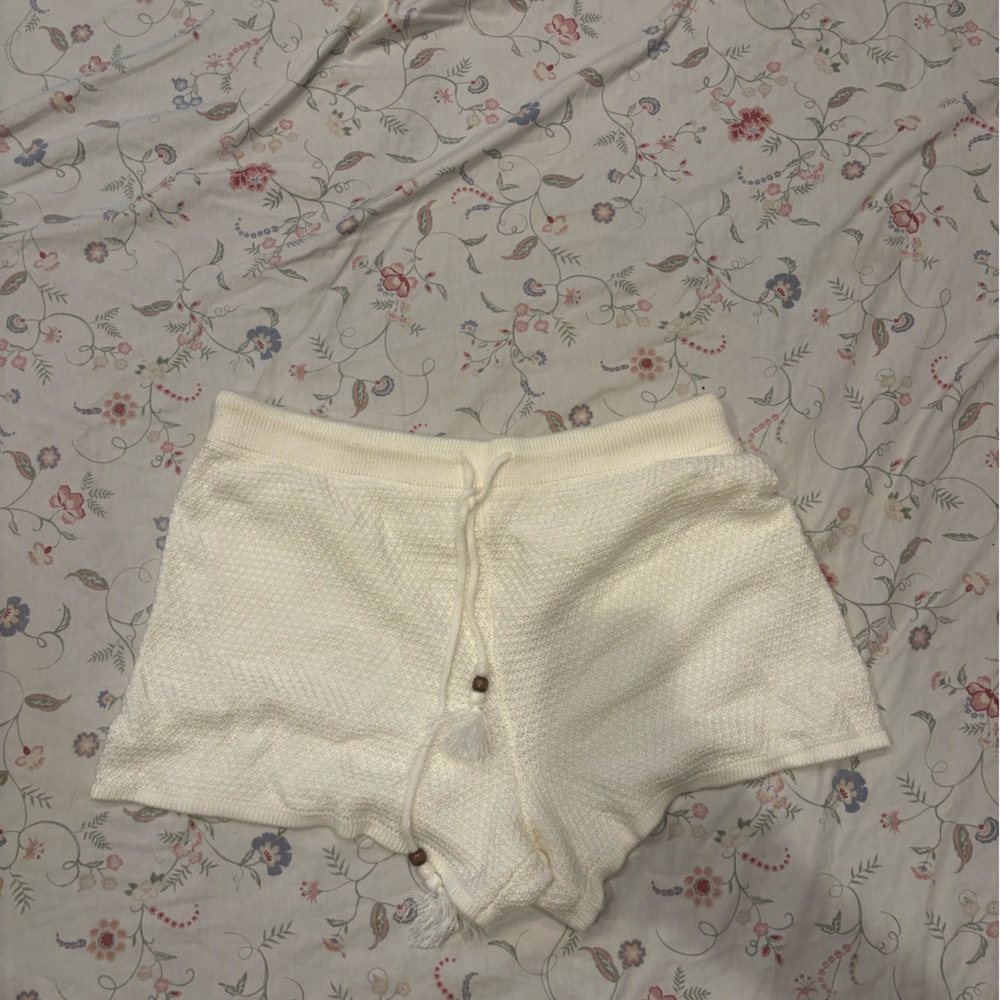 Cream Knit Shorts
